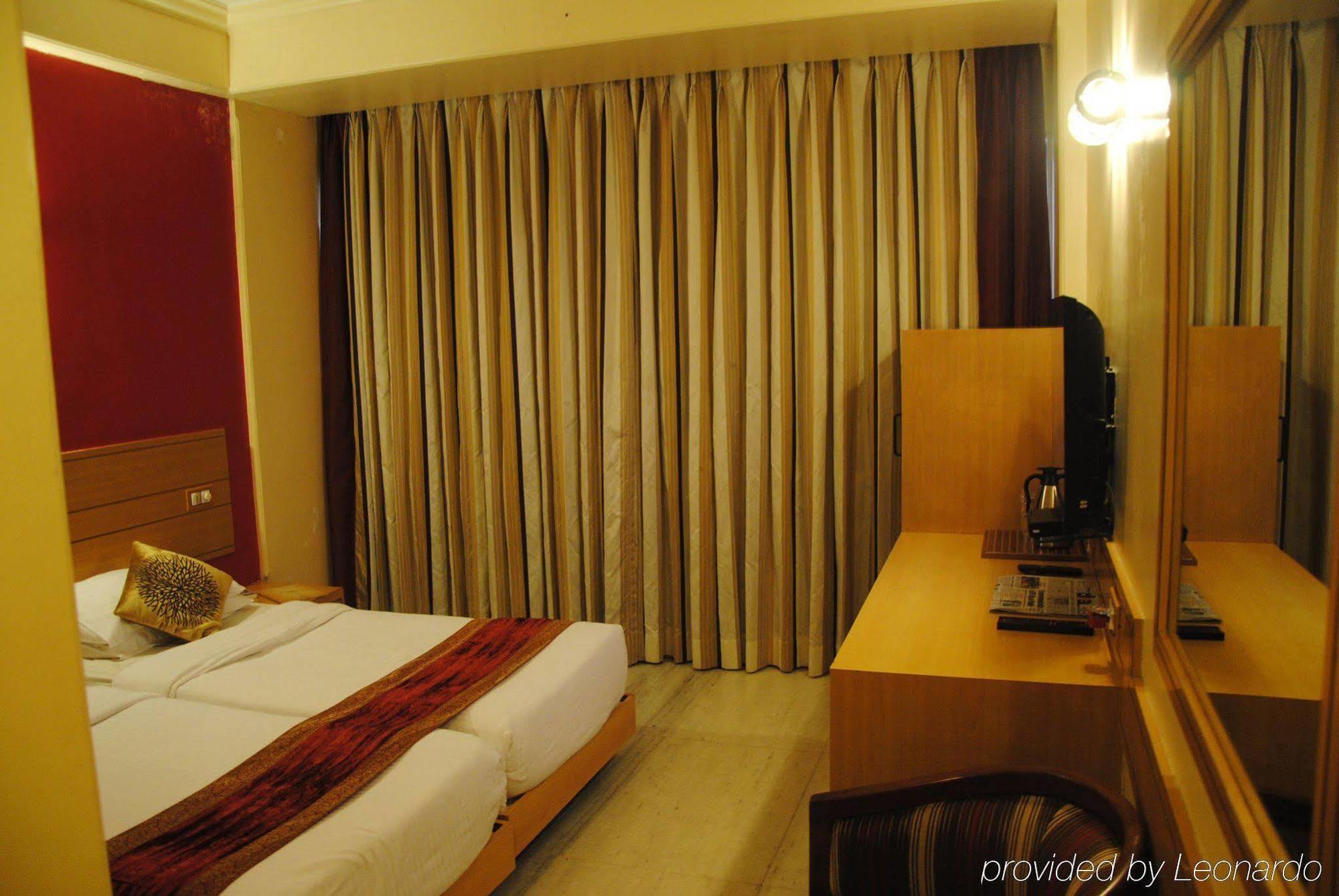 Hotel Midland Bombaj Zewnętrze zdjęcie